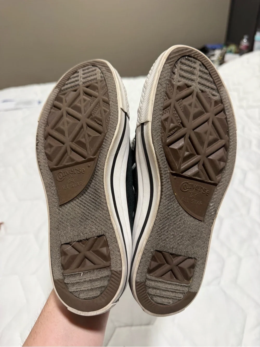 Converse everyday worn play